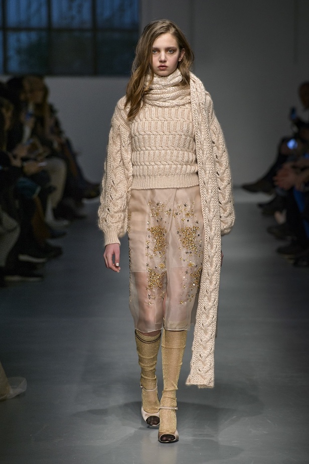 مجموعة Les Copains الأنيقة لخريف وشتاء 2017