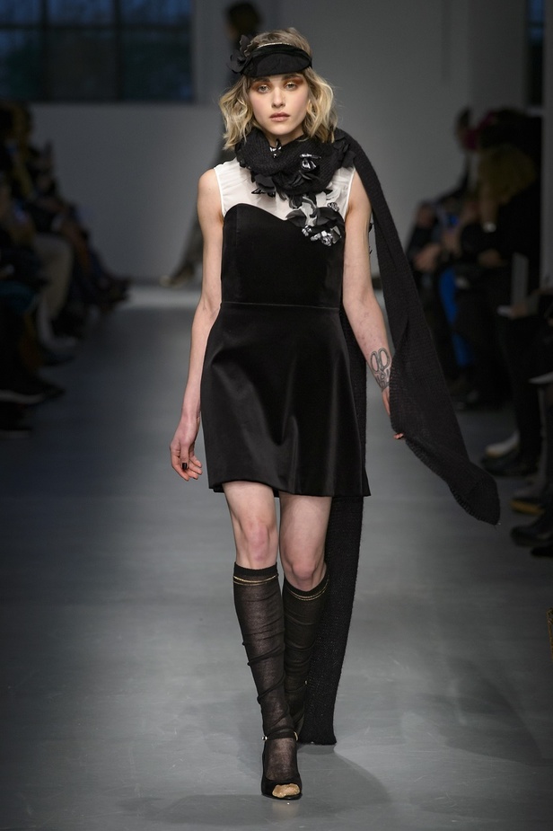 مجموعة Les Copains الأنيقة لخريف وشتاء 2017