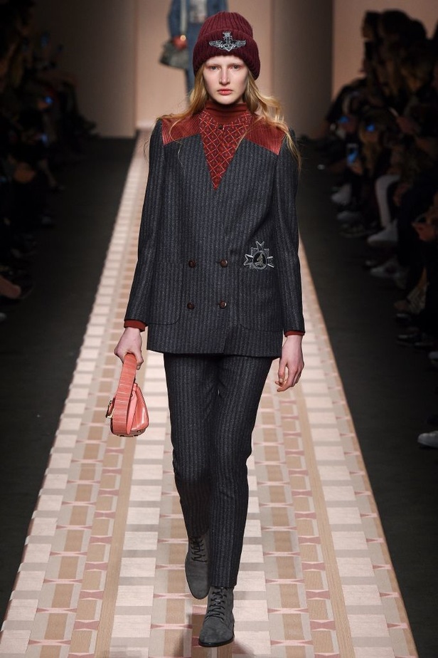 عرض أزياء Trussardi لخريف وشتاء ٢٠١٧!