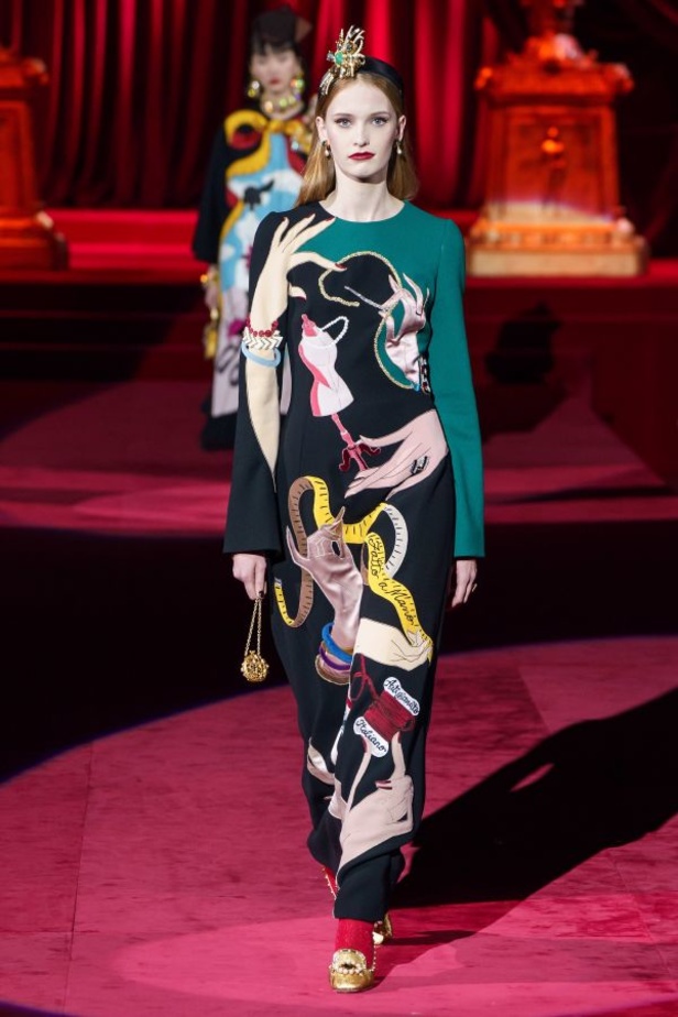 دولتشي أند غابانا تحيي موضة المرأة العصرية بتصاميمها