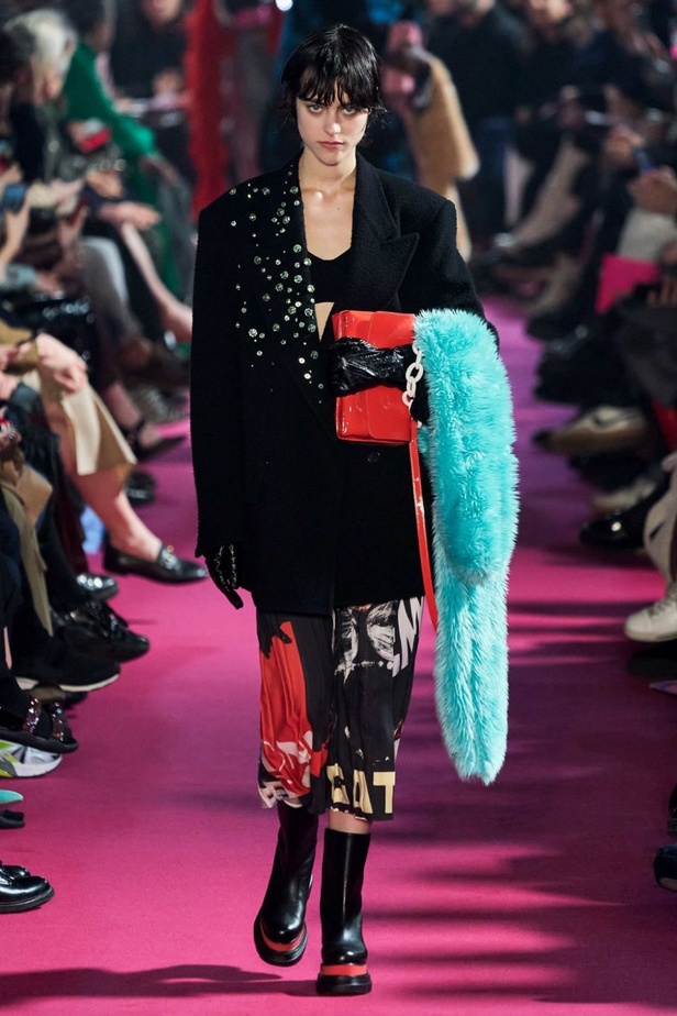 مجموعة الالبسة الجاهزة من  MSGMلخريف وشتاء 2020-2021