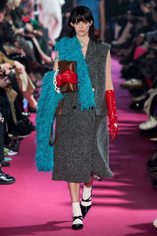 مجموعة الالبسة الجاهزة من  MSGMلخريف وشتاء 2020-2021