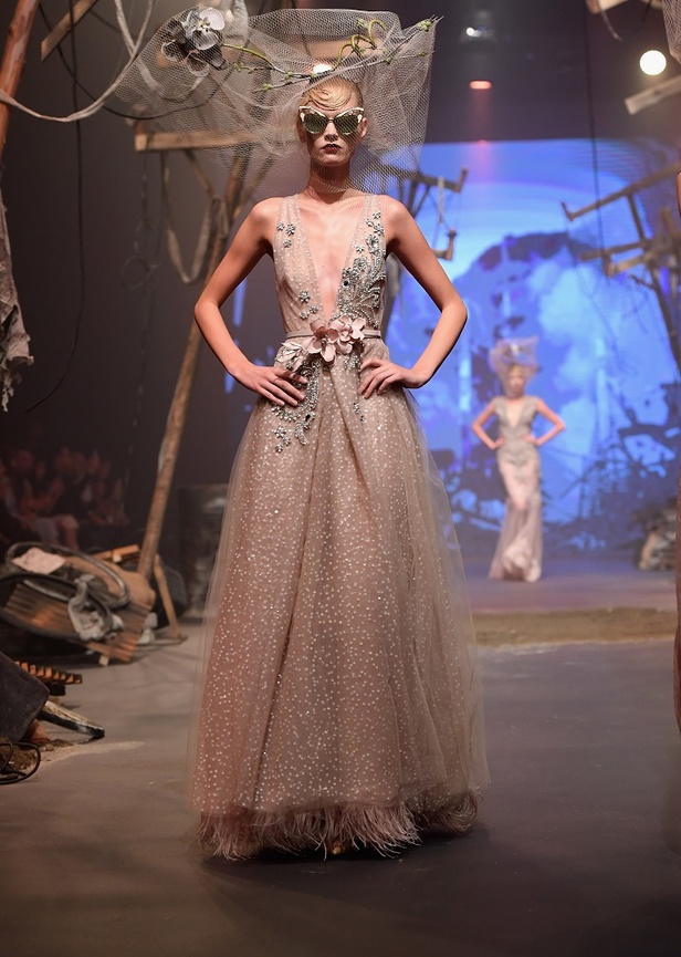 "فاشن فوروورد دبي" يختتم فعالياته مع أزياء مبتكرة وعروض مميزة