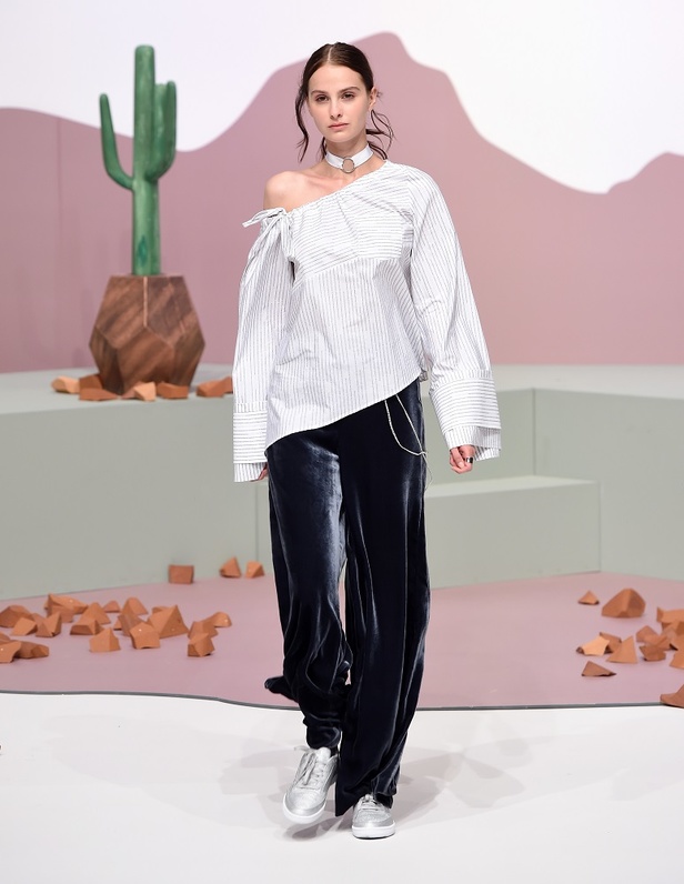 "فاشن فوروورد دبي" يختتم فعالياته مع أزياء مبتكرة وعروض مميزة