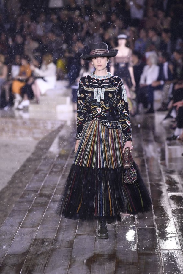 مجموعة ديور كروز 2019... مزيج بين الكلاسيكية والعصرية 