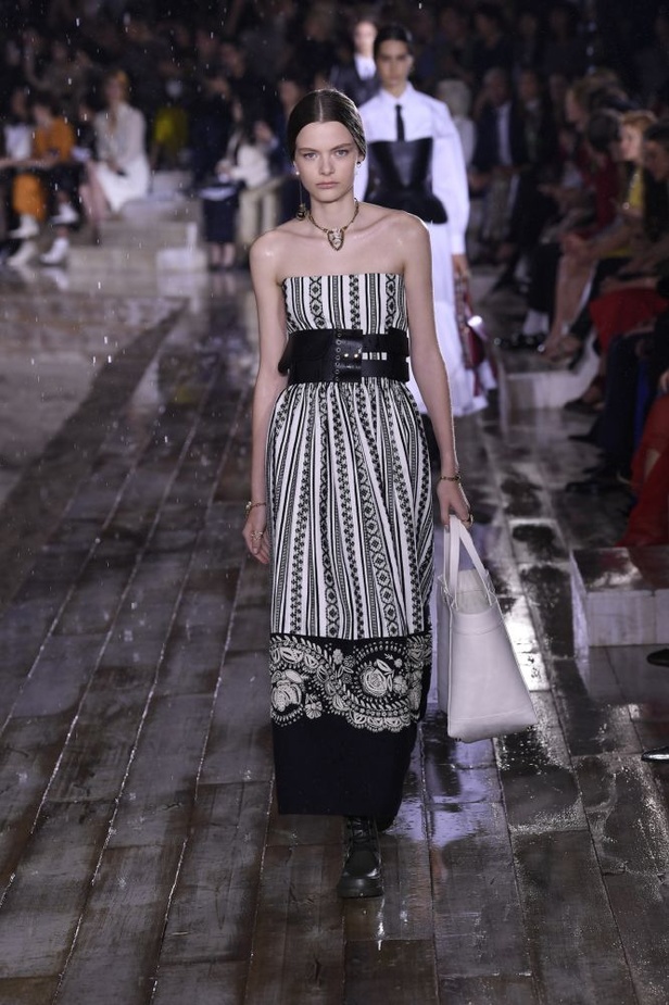 مجموعة ديور كروز 2019... مزيج بين الكلاسيكية والعصرية 