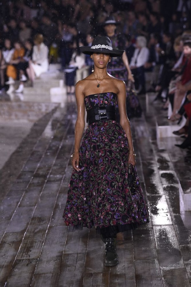 مجموعة ديور كروز 2019... مزيج بين الكلاسيكية والعصرية 