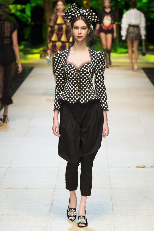 مجموعة Dolce & Gabbana  لربيع وصيف 2017