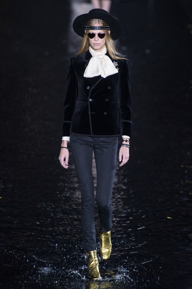 مجموعة Saint Laurent لربيع وصيف 2019