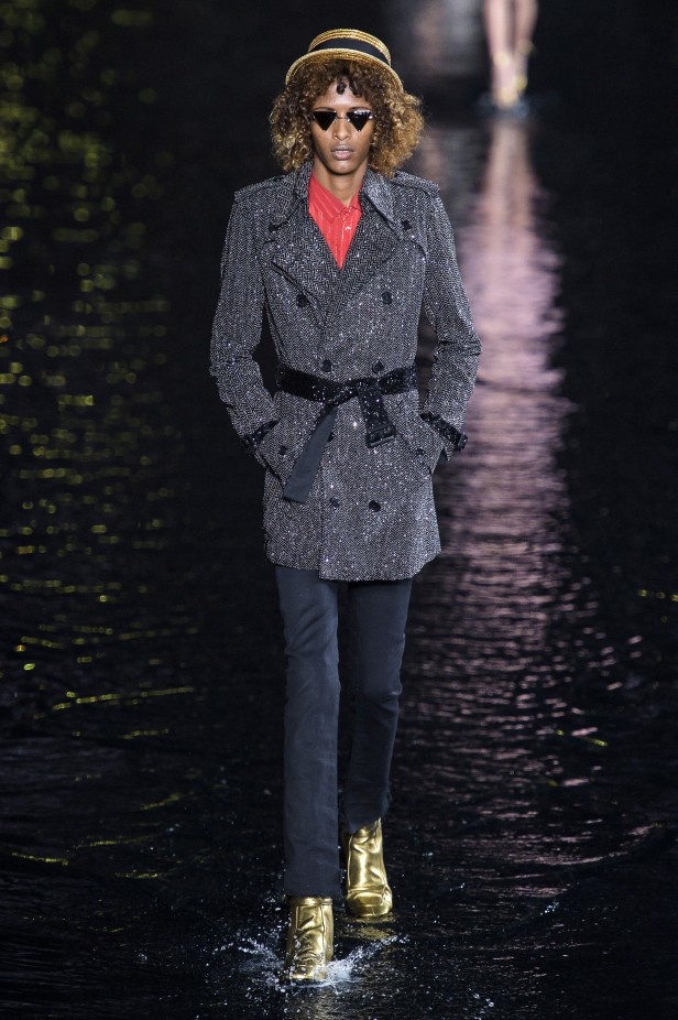 مجموعة Saint Laurent لربيع وصيف 2019