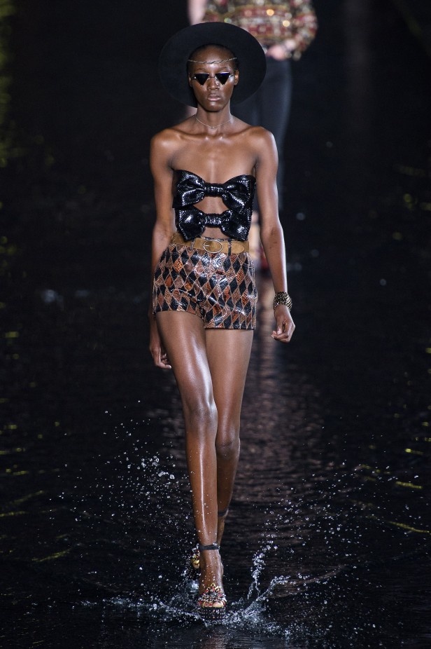 مجموعة Saint Laurent لربيع وصيف 2019