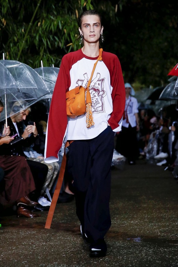 اسبوع الموضة في باريس 2019 عرض أزياء LANVIN لربيع وصيف 2020