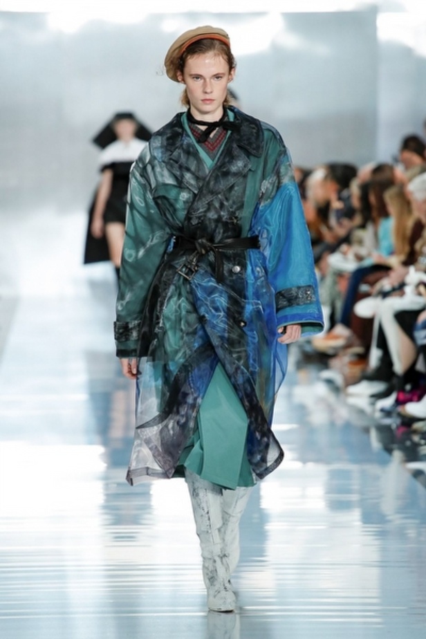 اسبوع الموضة في باريس 2019 مجموعة MAISON MARGIELA  لربيع وصيف 2020