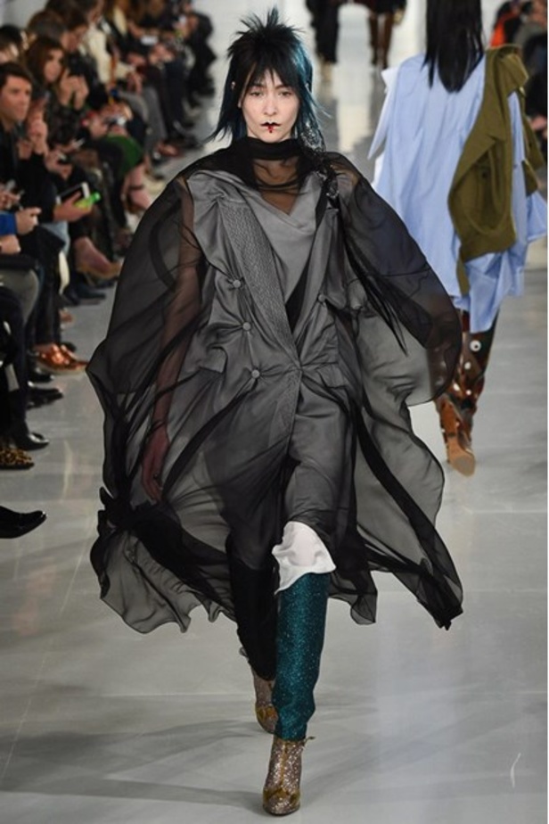 مجموعة فوضويّة وعشوائية لـMaison Margiela في عرض ربيع وصيف 2016