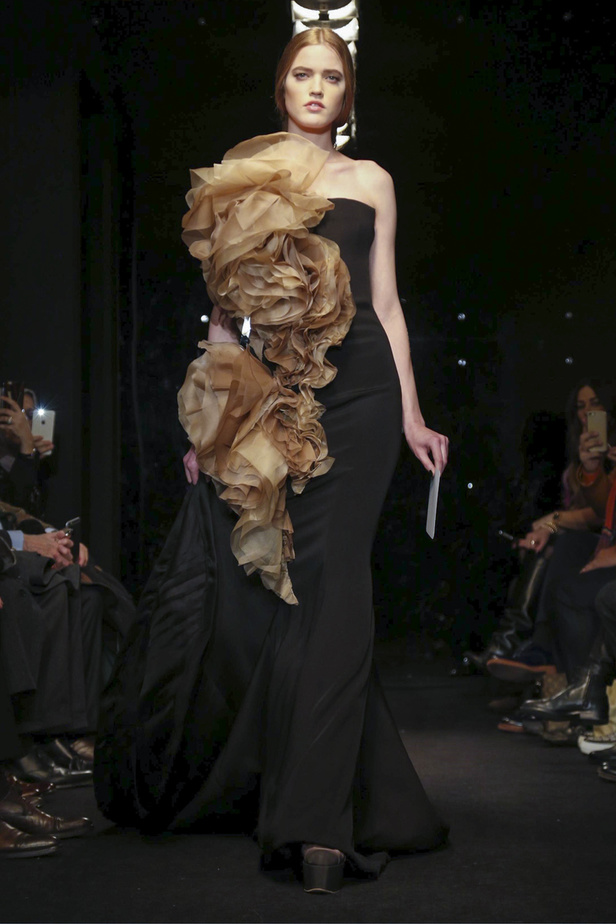 إبداعات Stephane Rolland للأزياء الفاخرة في عرض ربيع وصيف ٢٠١٦
