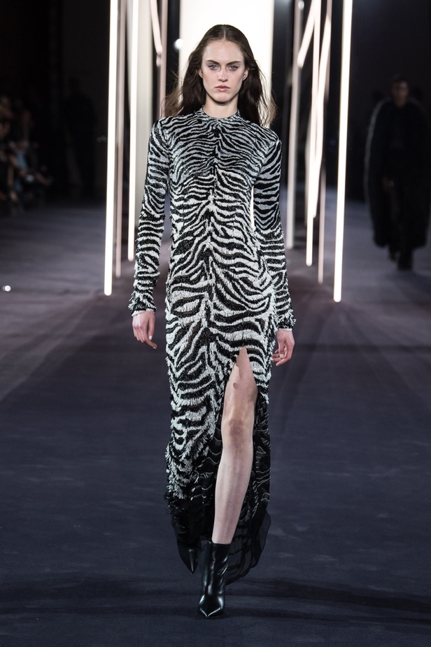 مجموعة Azzaro لربيع وصيف 2018