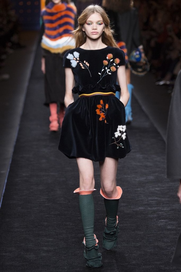 عرض أزياء فندي لخريف وشتاء ٢٠١٦ و ٢٠١٧