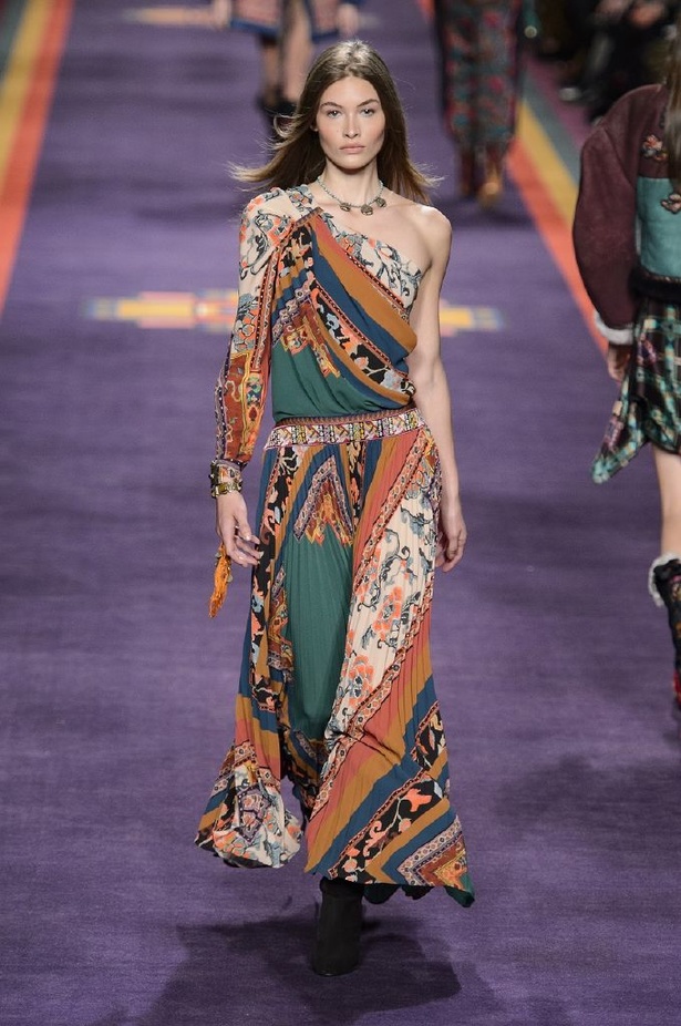 مجموعة متعددة الألوان منEtro  لخريف وشتاء 2017