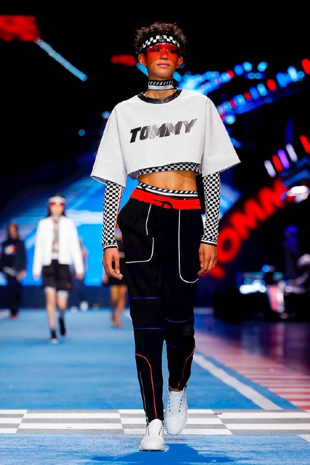 مجموعة Tommy Hilfiger للألبسة الجاهزة لربيع و صيف 2018