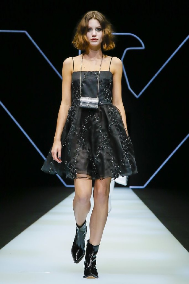 عرض ازياء أمبوريو أرماني لخريف وشتاء 2018