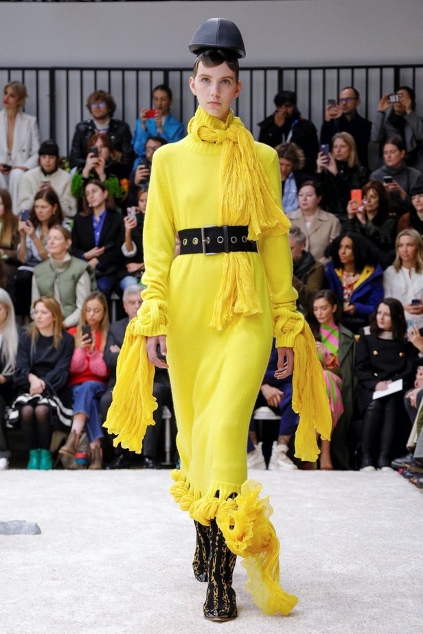 عرض أزياءJ.W. Anderson  لموسم خريف وشتاء 2019