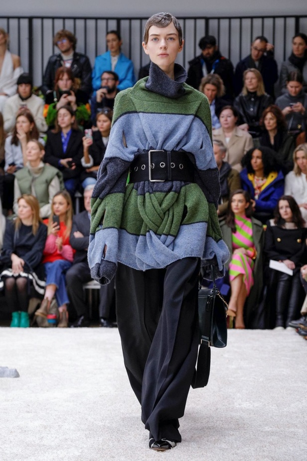 عرض أزياءJ.W. Anderson  لموسم خريف وشتاء 2019