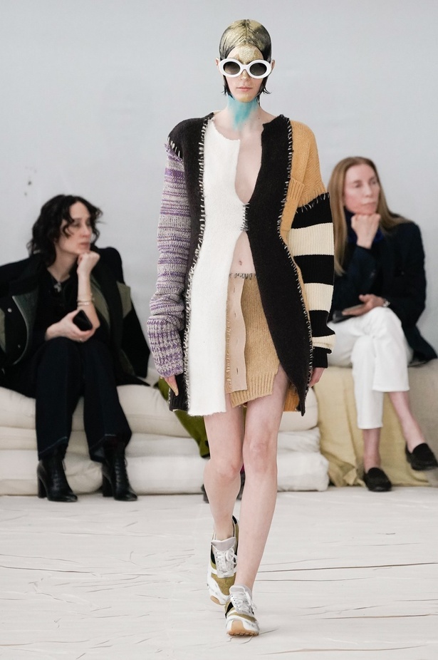 خطوط تجريدية في عرض مجموعة Marni FW20