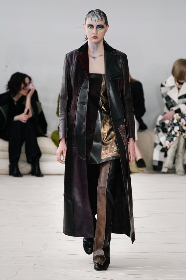 خطوط تجريدية في عرض مجموعة Marni FW20