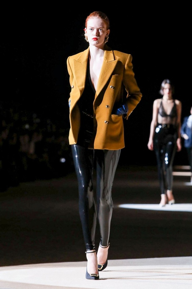 مجموعة سان لوران خريف وشتاء 2020-2021 من باريس