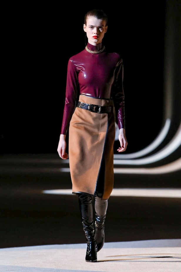 مجموعة سان لوران خريف وشتاء 2020-2021 من باريس