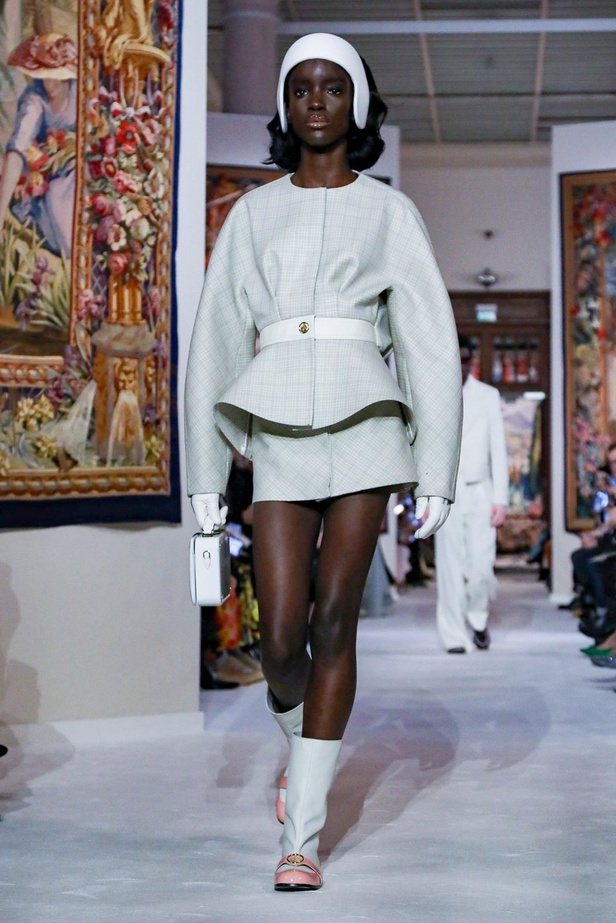 عرض مجموعة Lanvin FW20 في باريس 
