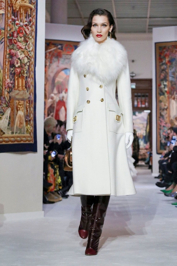 عرض مجموعة Lanvin FW20 في باريس 