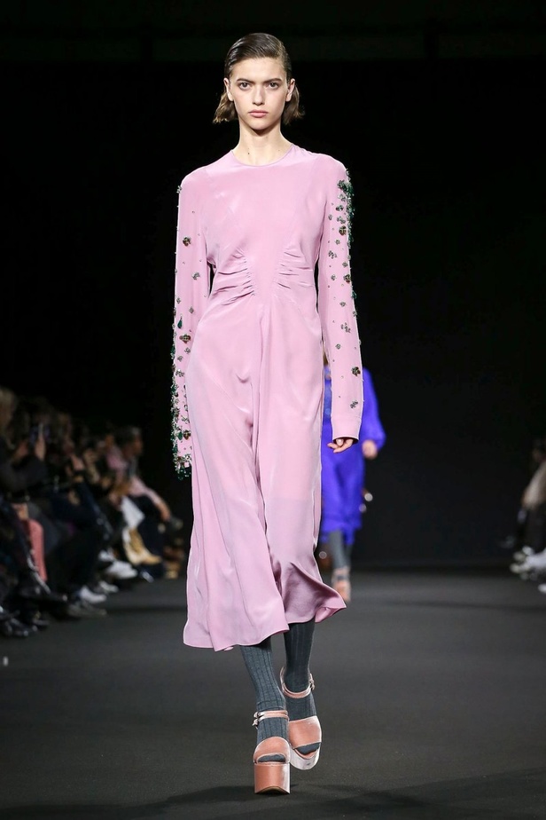 مجموعة Rochas لموسم خريف وشتاء 2020-2021