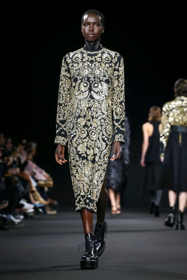 مجموعة Rochas لموسم خريف وشتاء 2020-2021