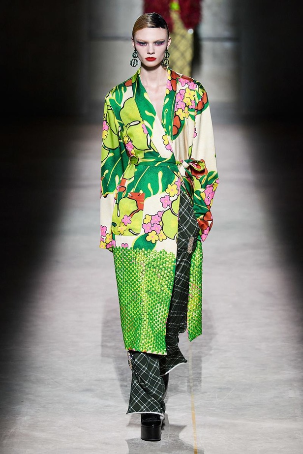 عرض مجموعة Dries Van Noten لموسم خريف وشتاء 2020