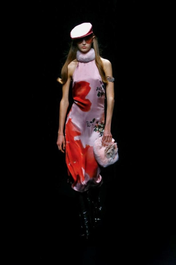 عرض أزياء BLUMARINE لخريف وشتاء 2021 في ميلانو