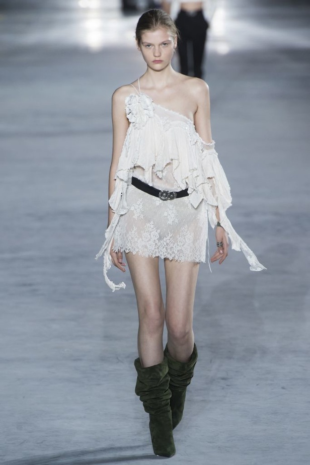 مجموعة Saint Laurent لموسمي ربيع وصيف 2018!