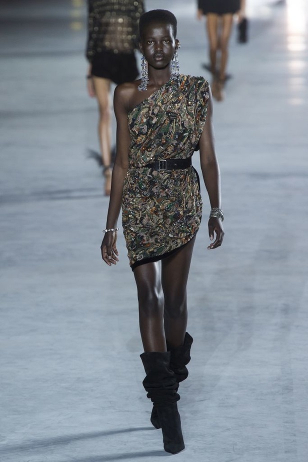 مجموعة Saint Laurent لموسمي ربيع وصيف 2018!