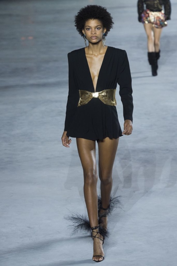 مجموعة Saint Laurent لموسمي ربيع وصيف 2018!