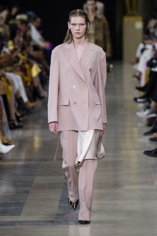 مجموعة Rochas لربيع وصيف 2019