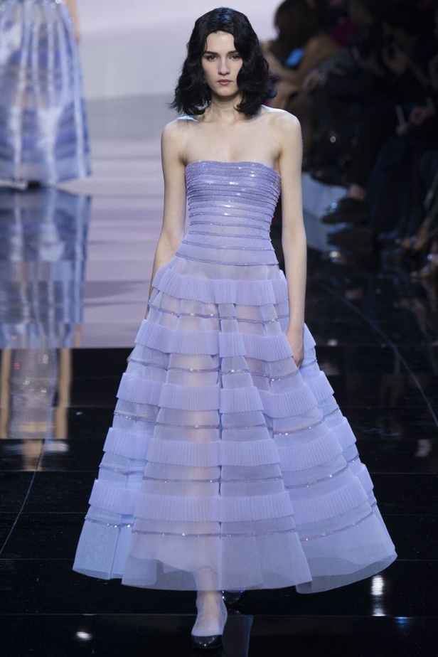 عرض "جورجيو أرماني بريفيه" الفاخر لربيع وصيف 2016