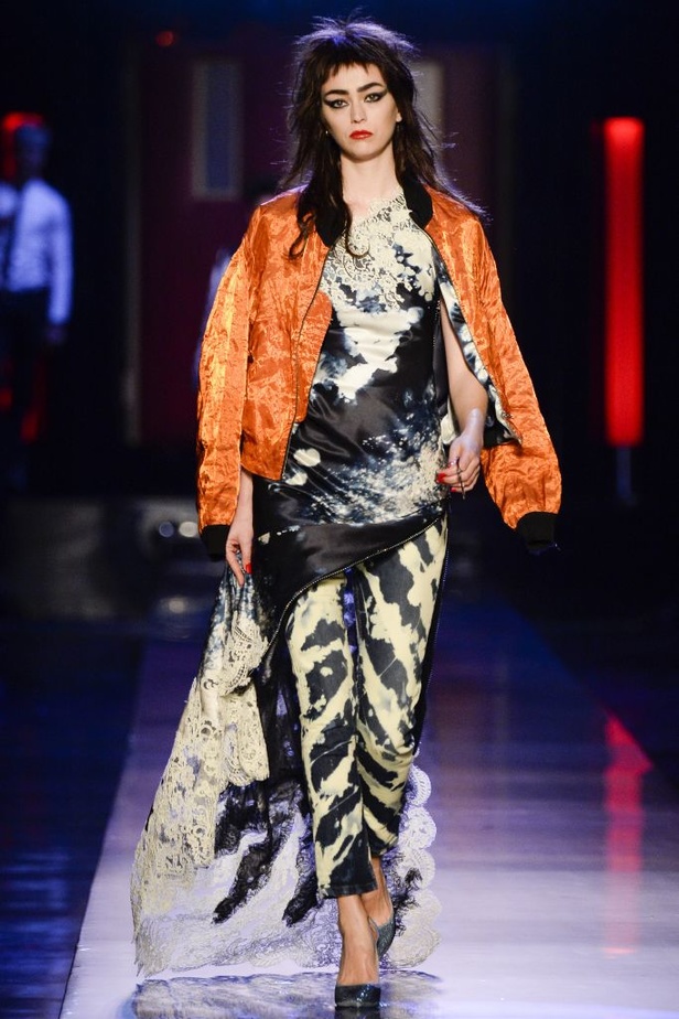 عرض أزياء جان بول غوتييه Jean Paul Gaultier لربيع وصيف 2016