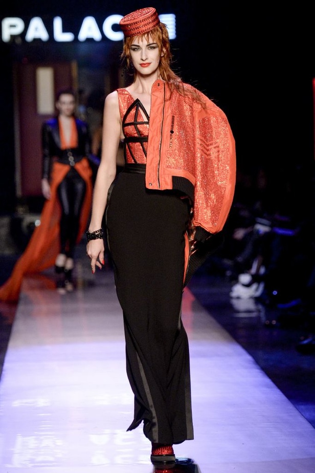 عرض أزياء جان بول غوتييه Jean Paul Gaultier لربيع وصيف 2016