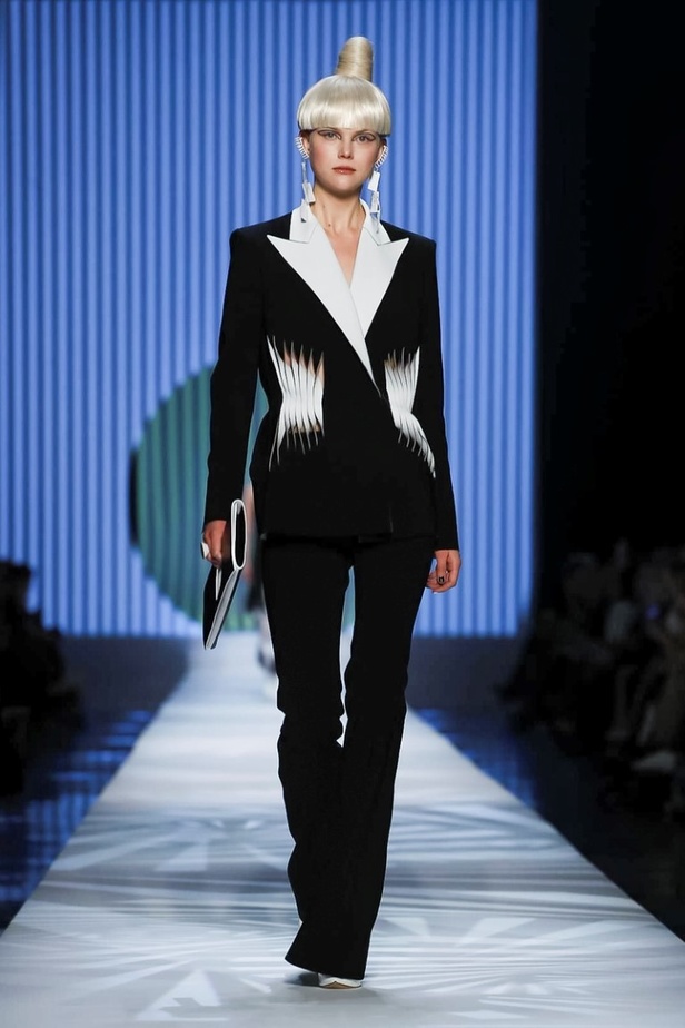 مجموعة جان بول غوتييه للهوت كوتور لربيع وصيف 2018