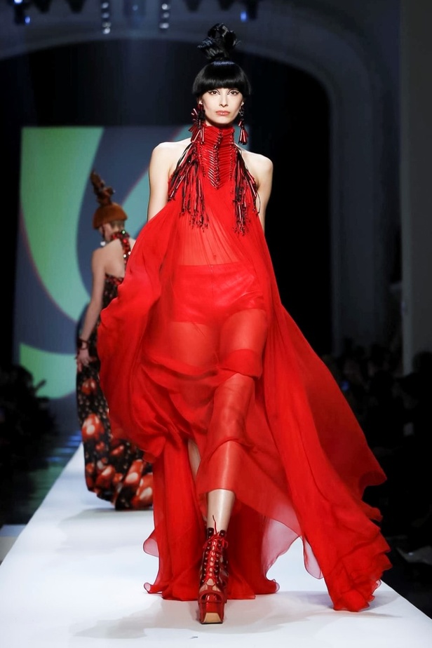 مجموعة جان بول غوتييه للهوت كوتور لربيع وصيف 2018