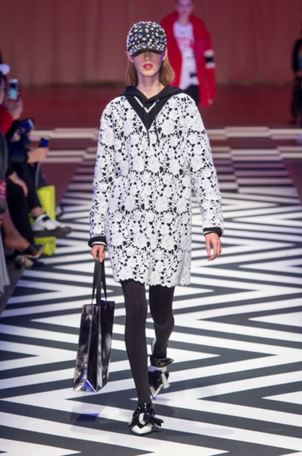 عرض أزياء Msgm لخريف وشتاء 2017