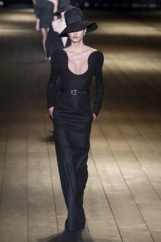 مجموعة Saint Laurent لخريف وشتاء ٢٠١٨ !