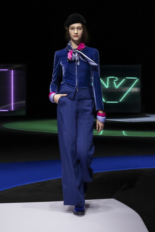 عرض أزياء  Emporio Armani لخريف وشتاء 2021-2022