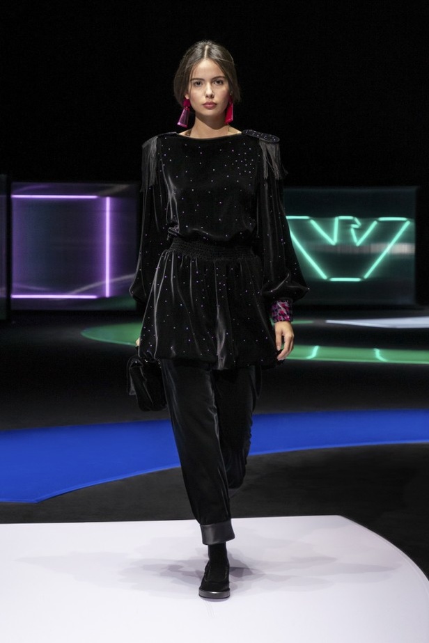 عرض أزياء  Emporio Armani لخريف وشتاء 2021-2022