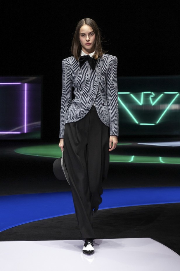 عرض أزياء  Emporio Armani لخريف وشتاء 2021-2022